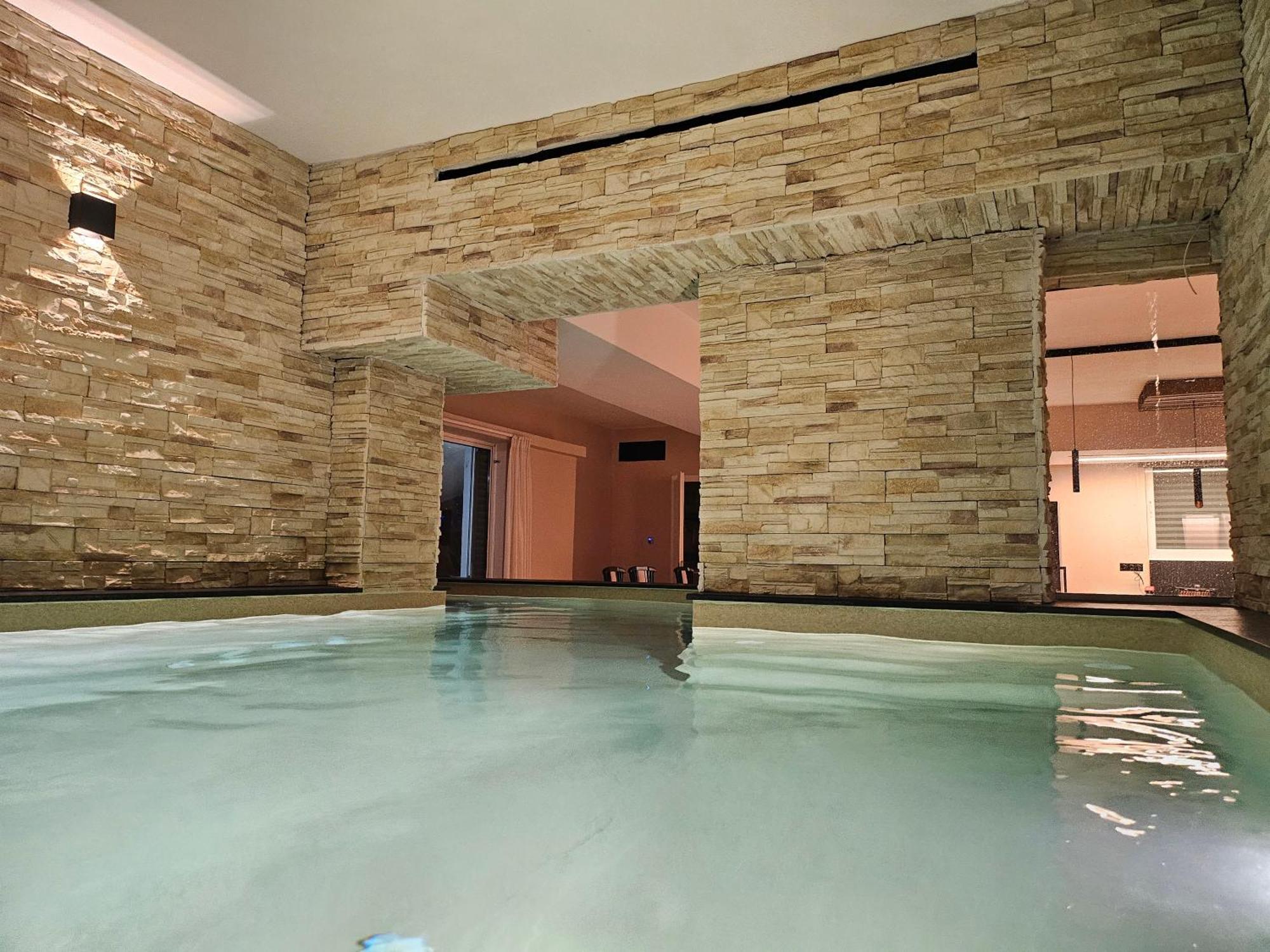 Villa Mairi - 2 Private Pools & Game Room Near Athens Саламін Екстер'єр фото