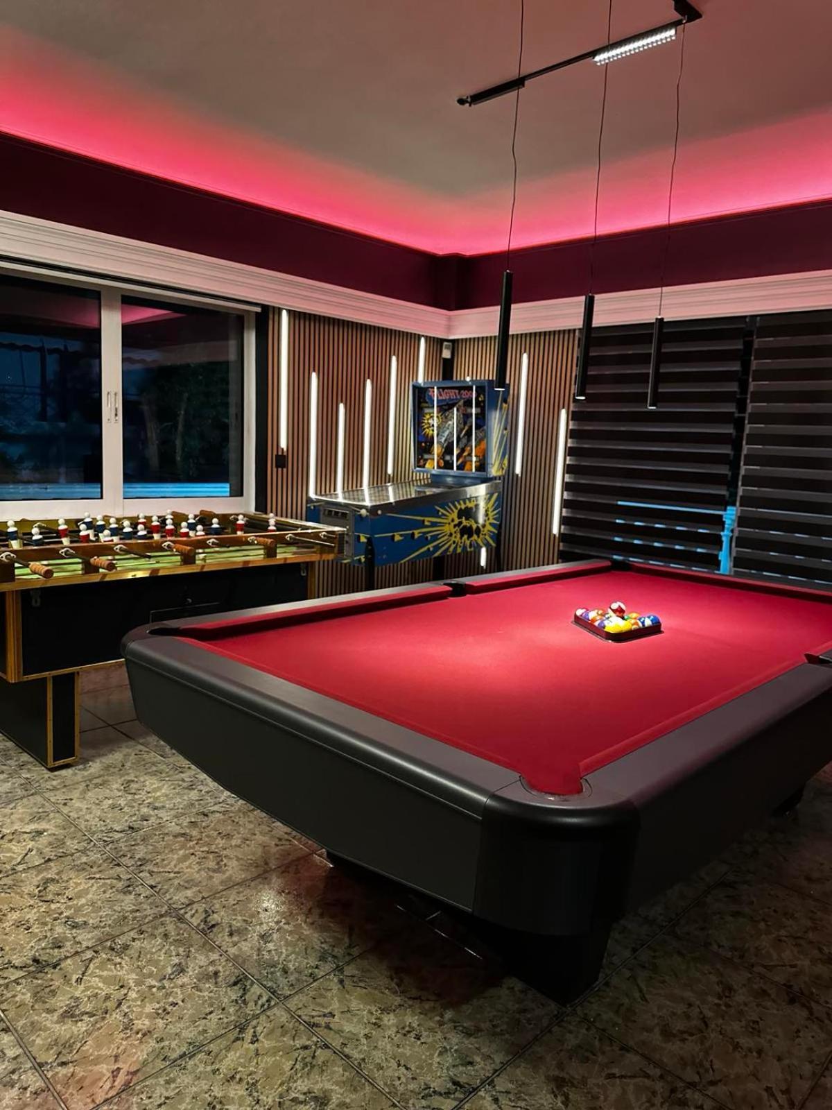 Villa Mairi - 2 Private Pools & Game Room Near Athens Саламін Екстер'єр фото